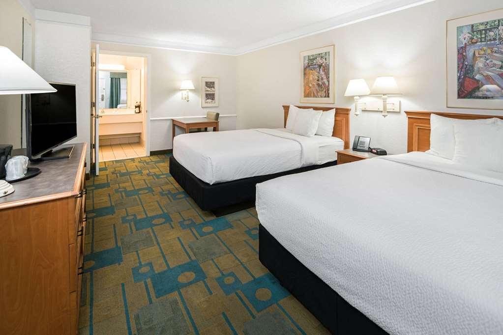 La Quinta Inn by Wyndham San Diego Vista Habitación foto