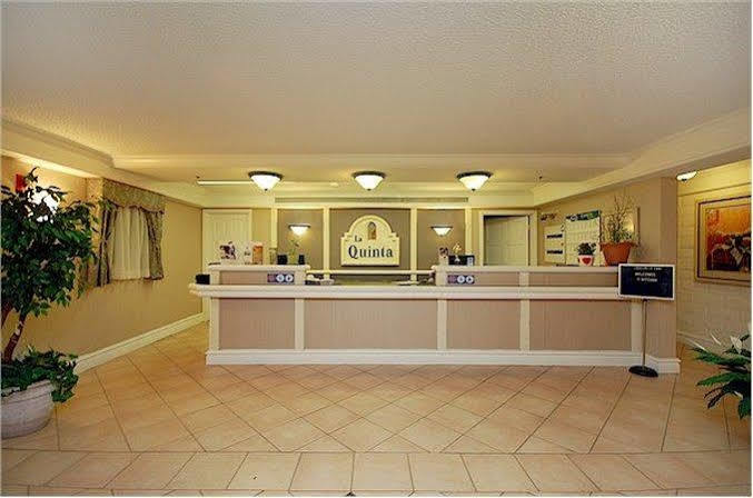 La Quinta Inn by Wyndham San Diego Vista Exterior foto